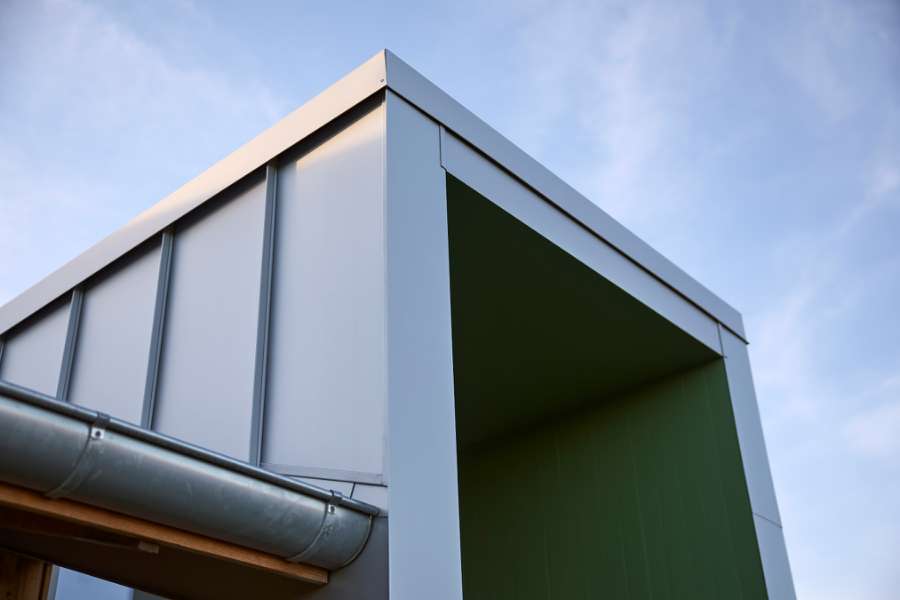 Moderne tagløsning fuldender efterskolebyggeri, Rågelund Efterskole, Rågelundvej 179, 5240 Odense NØ